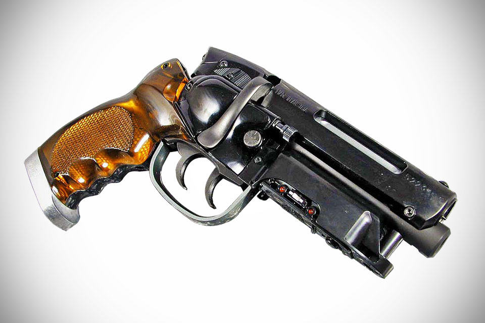 900 Blade Runner Blaster Pro Is As Close As You Can Get To The Real Thing Shouts