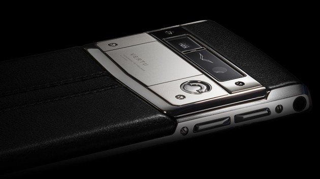 Vertu Signature Touch Luxury Smartphone