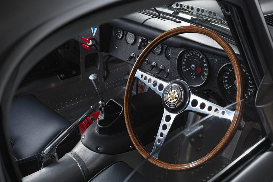 Jaguar Reboots Lightweight E-type And It Looks Exactly Like, Well, The ...