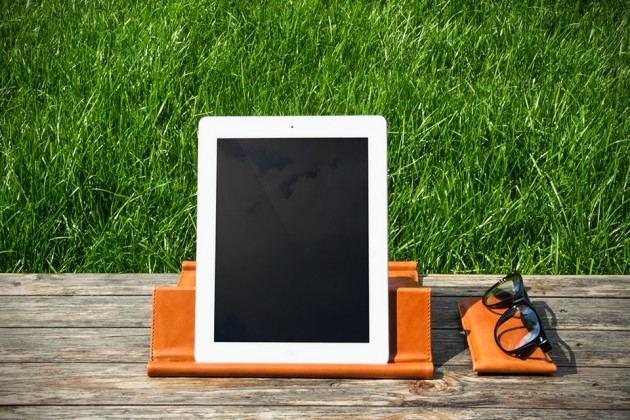 iPad Leather Case & Stand by Chivote