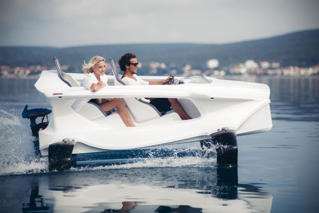 Quadrofoil Electric Hydrofoil Personal Watercraft