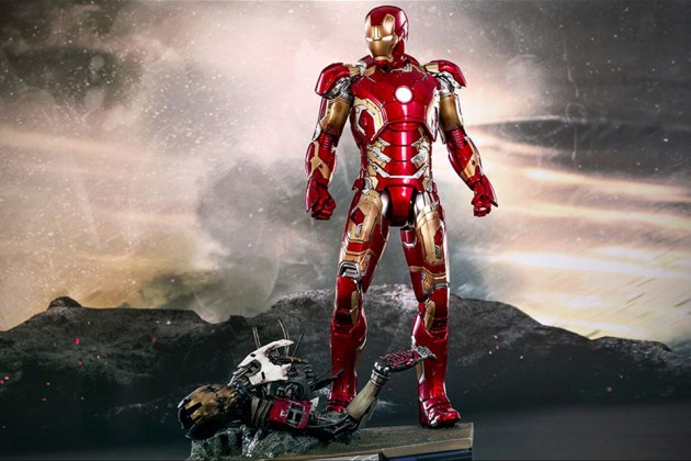 Iron Man 3 Mark XLIII 1/6th Scale Collectible Diecast Figure by Hot Toys