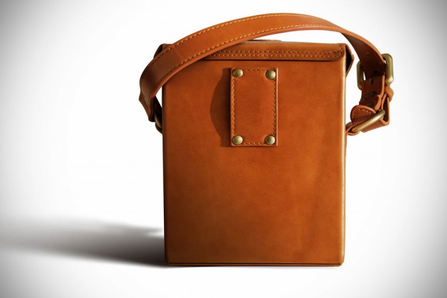 CamCarry Camera Bag by Chivote