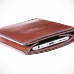 Danny P.’s Leather Wallet with iPhone 6 Case is a Full-fledge Wallet and is Totally Apple Pay-friendly