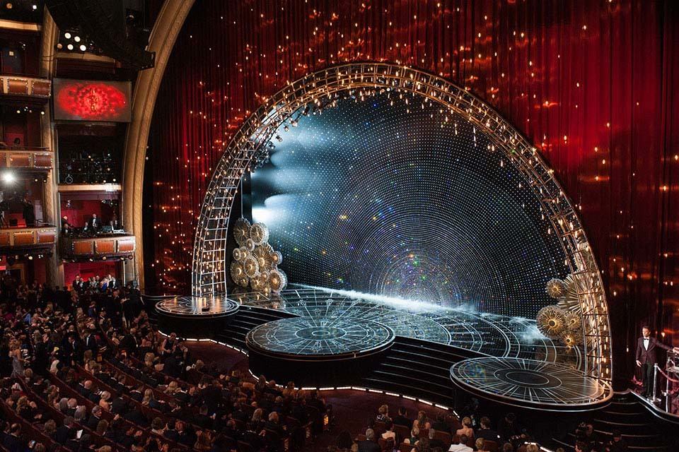 Swarovski Decorates The 2015 Oscars with 95,000 Crystal