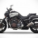 Yamaha VMAX Carbon Musclebike Comes with Exclusive Bodywork and Akrapovic Mufflers
