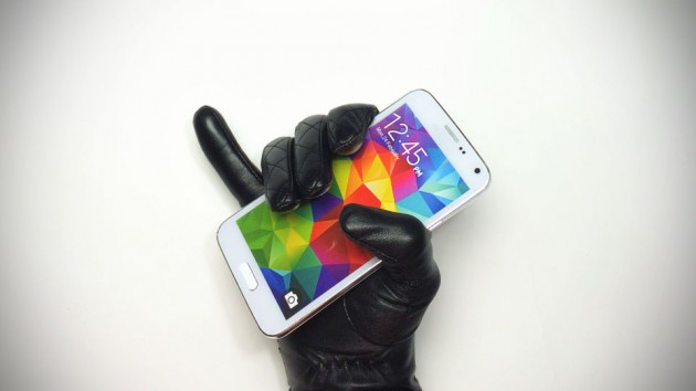Touchpoint 2.0 Smart Leather Gloves by August Brand