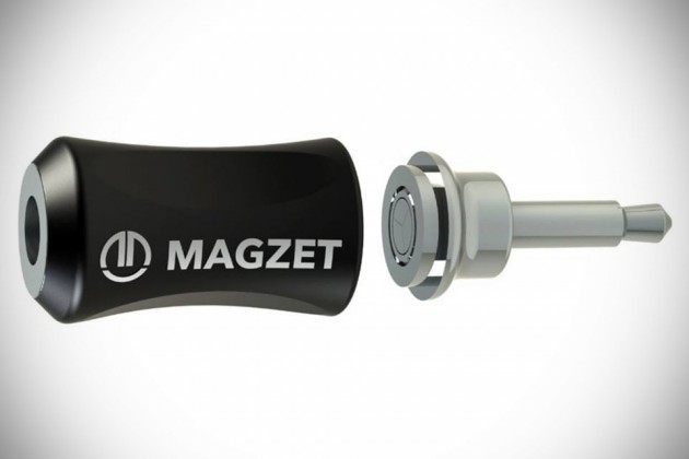 MAGZET Magnetic Headphone Adapter