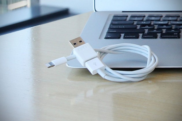 Ryo Reversible USB Adapter