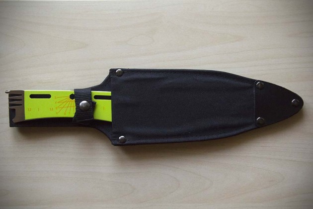 Kniper Throwing Knife with Multi-tool Functionality