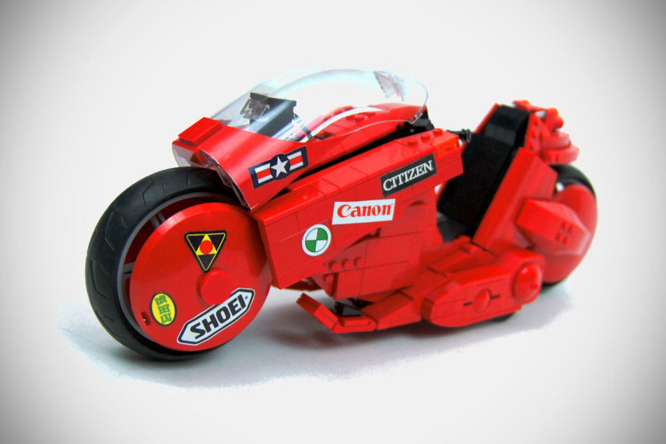 Akira Kaneda’s Bike by Sariel’s Custom LEGO Technic Creations