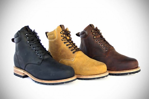 Wilcox Classic Leather Boots