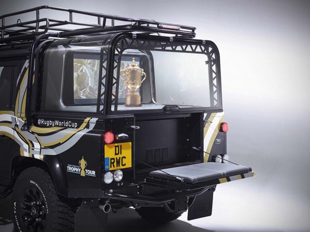 Land Rover Rugby World Cup 2015 Defender