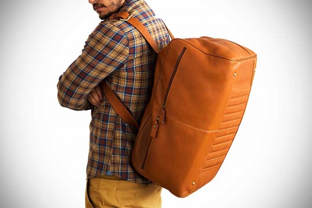 Classic Leather Duffel Bag by Chivote