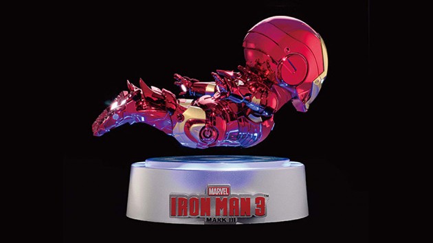 Egg Attack Action Iron Man 3 Mk-III Magnetic Floating Version by Beast Kingdom