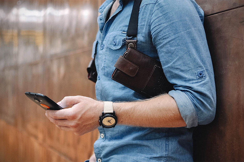 Phonster Lets You Stow Away Your Phone and Wallet Like a Detective