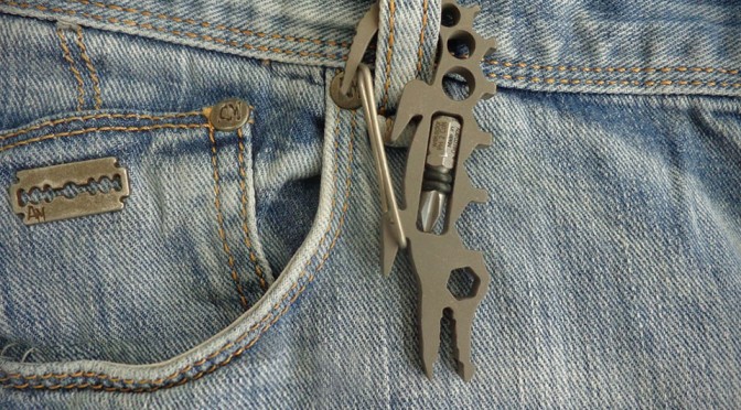 Crocobiner Multi-tool Carabiner