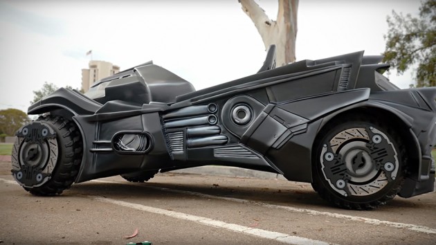 Arkham-Knight-Batmobile-Super-Gamer-Builds-image-2