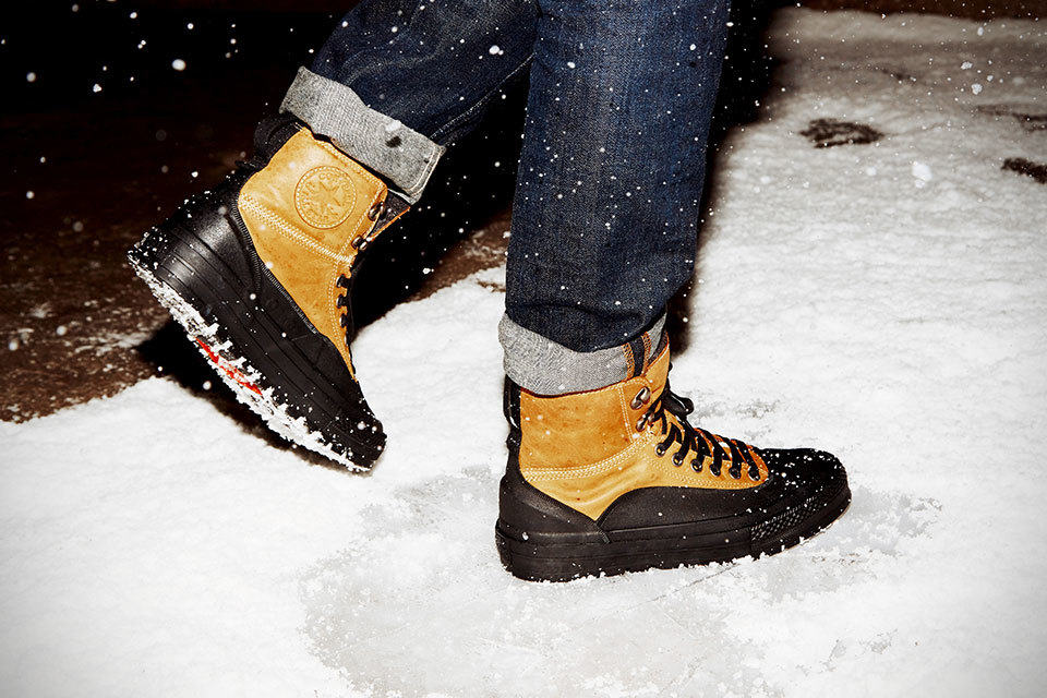 converse snow sneakers