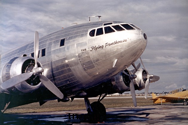 Howard Hughes' Boeing 307 "Flying Penthouse" Stratoliner