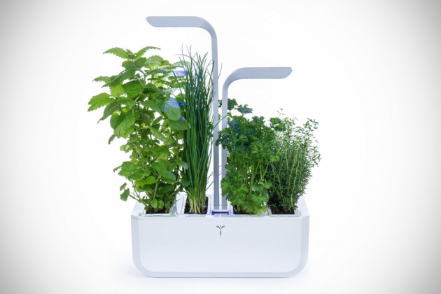 Veritable Autonomous Indoor Garden