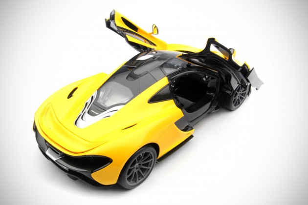 1/8 Scale McLaren PI Model by Amalgam Fine Model Cars