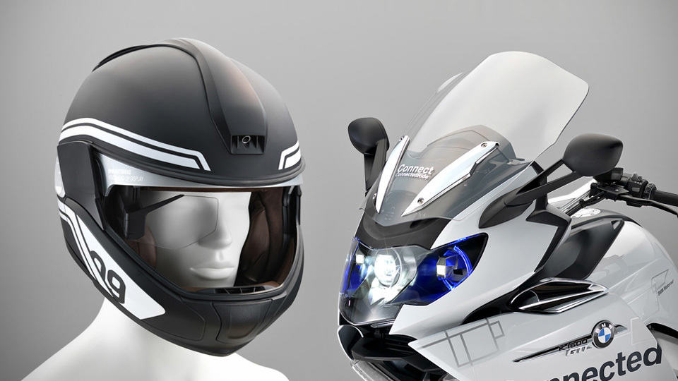 BMW K 1600 GTL Concept and Head-up Display Helmet at CES