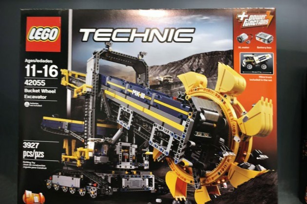 LEGO Technic Bucket Wheel Excavator 42055