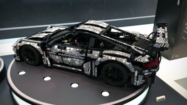 LEGO Technic Porsche 911 42056