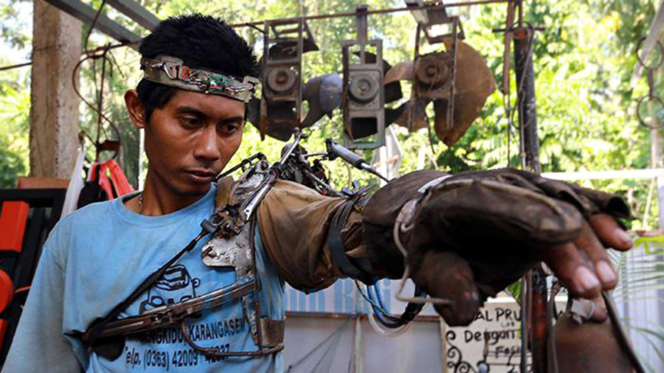 Indonesian Man Tawan’s Mind-controlled Robotic Arm