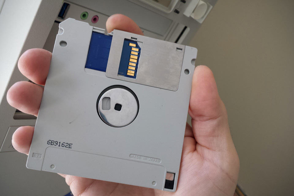 does windows read ibm format floppy disks