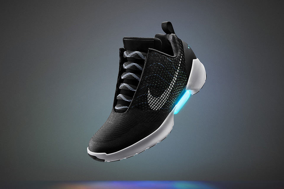 Nike Announced High-Tech Self-lacing 