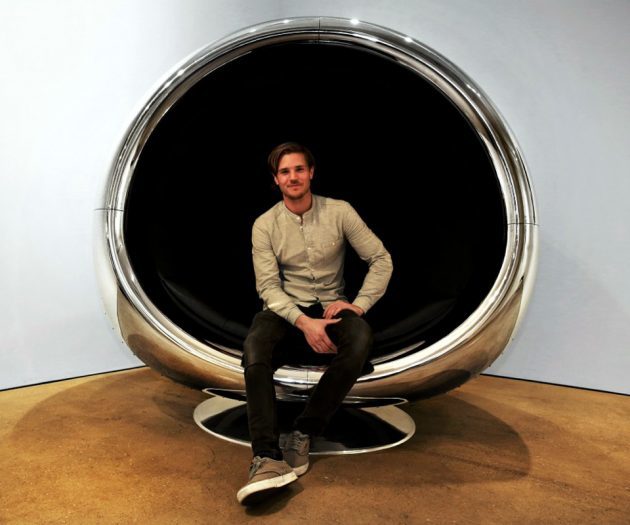 Boeing 737 Engine Cowling Chair by Fallen Furniture