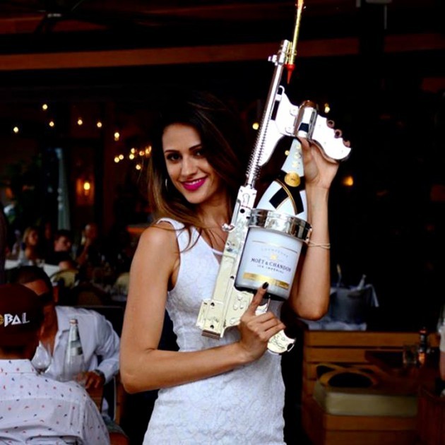 Champagne Gun