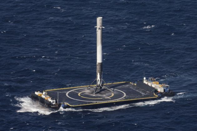 SpaceX Falcon 9 Rocket Lands On Droneship