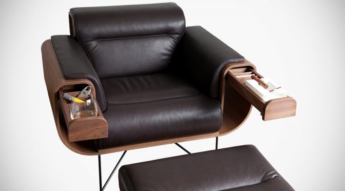 El Purista RA 1:15 Smoker’s Armchair