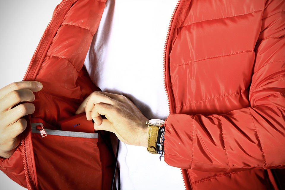 Sinapsi Smartphone-controlled Heated Jacket