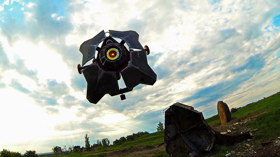 Flying RC Half-life City Scanner Drone by Valplushka