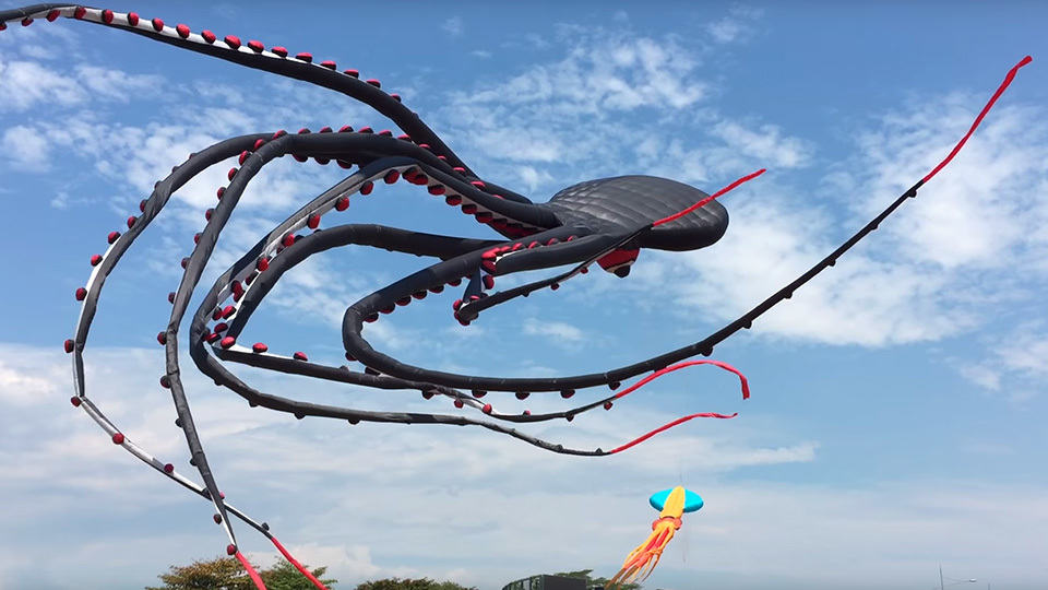 Giant Flying Octopus Kite Lords Over Singapore’s Sky