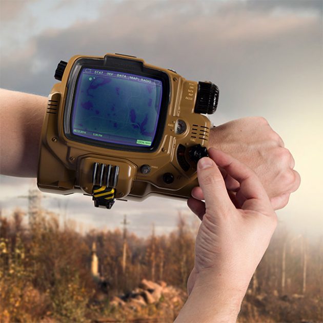 Pip-Boy Model 3000 Mk IV: Deluxe Bluetooth Edition