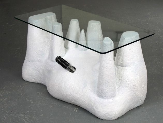 Star Wars Coffee Table Wampa Cave with Lightsaber