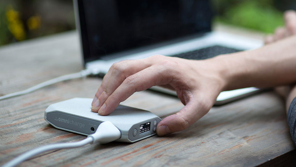 Palmsize Power Bank Charges Laptop And Other Devices Simultaneously
