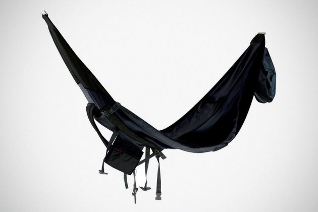 NOMAD Folding Hammock Is Also A Backpack
